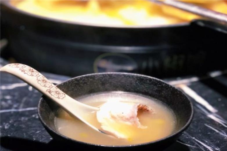 小椒娘酸菜鱼火锅